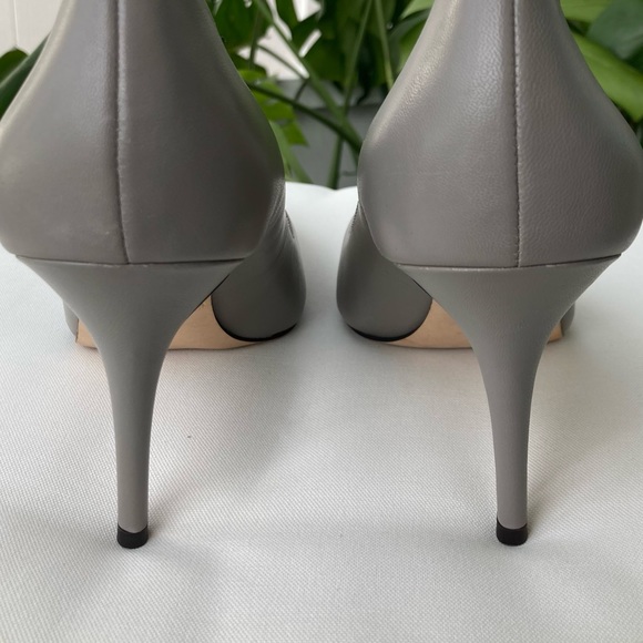 Ann Taylor Heels Gray Leather Pump Size 9.5 - Picture 8 of 9